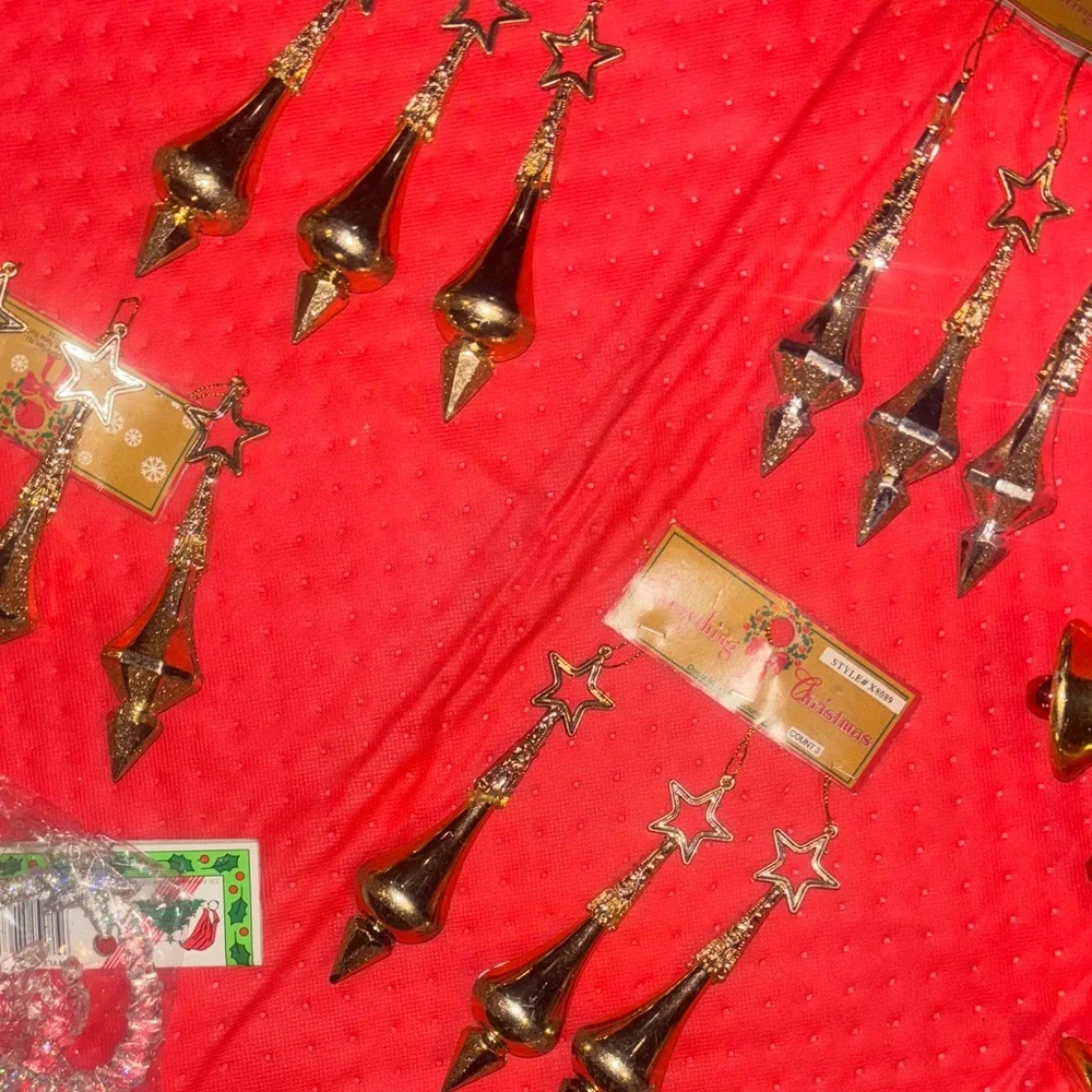 Gold and Red Christmas Ornaments Set - Picture 10 of 10